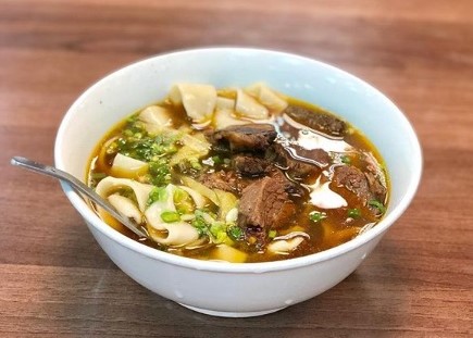 西門町萬年老山東牛肉家常麵店